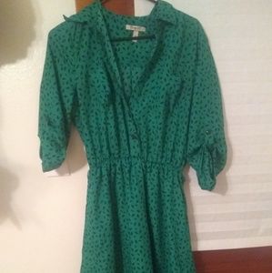 LAST CHANCE Green & black size 8 shirtwaist dress